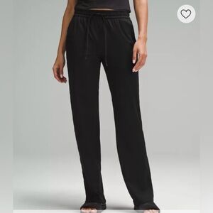 Lululemon Soft Jersey Straight Leg - Short Length - Size 6